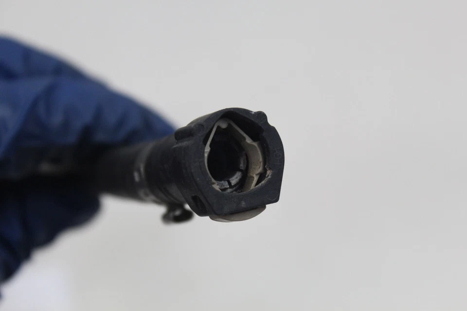 Aprilia RSV4 1000 17-20 Tuono OEM Fuel Gas Petrol Pump Assembly B043925 NICE! - Image 3 of 4