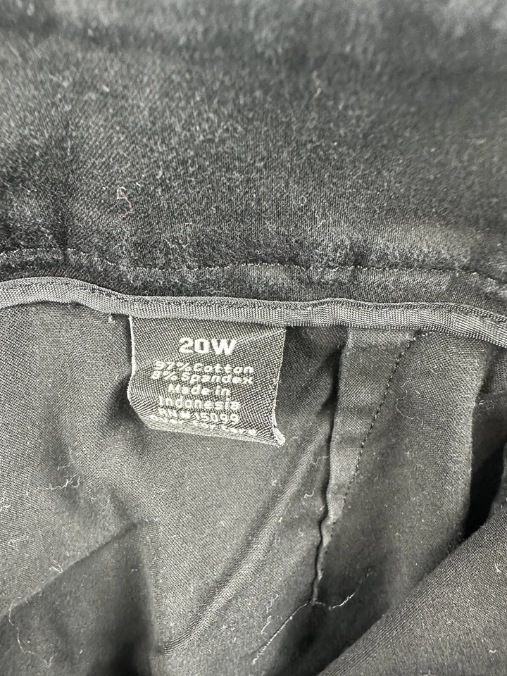 Apostrophe Women's Black Capri Pants Plus Size 20W - Image 3 of 4