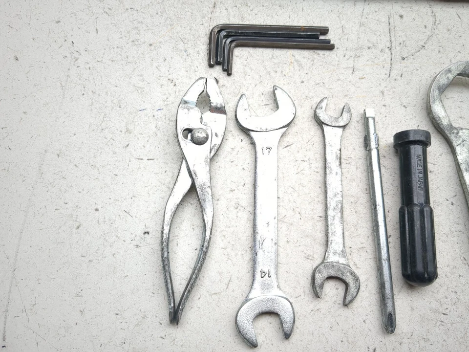 00-02 Kit de herramientas Kawasaki Ninja ZX6R ZX6 Foto 2 de 4