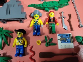 LEGO Juniors #7074: SKULL ISLAND, no sail, no manual, no poster READ EUC
