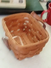 Longaberger Hanging Key Basket with Tie On- Leather Handle