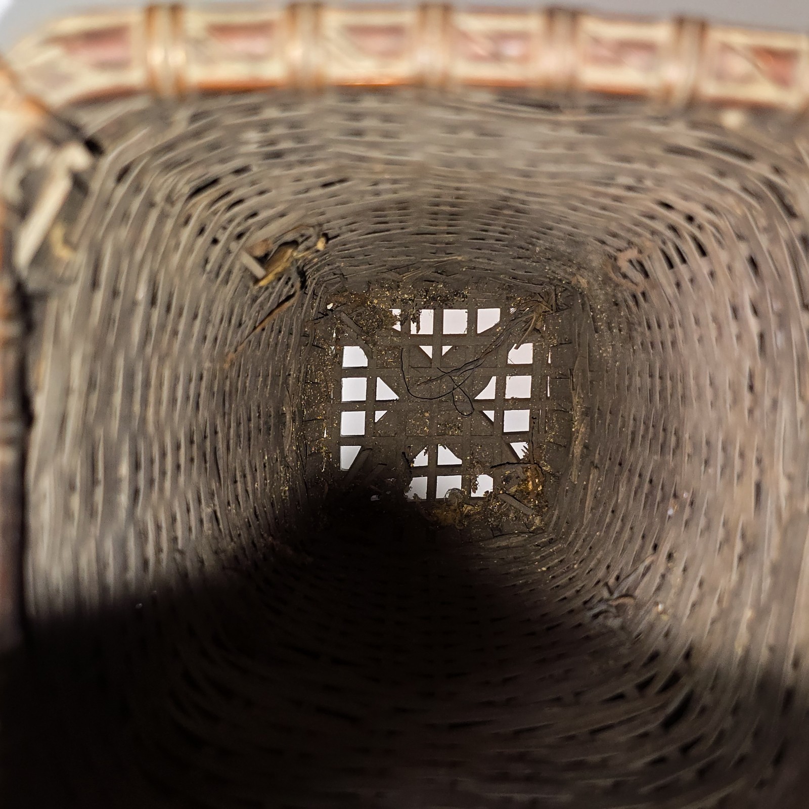 Antique Japanese Bamboo Ikebana Basket w/ Handle Meiji Taisho Ribbed Slat Form