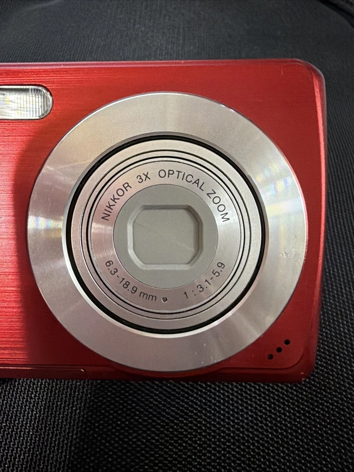Nikon Coolpix S200 Digital Camera – Red - Image 2 of 4