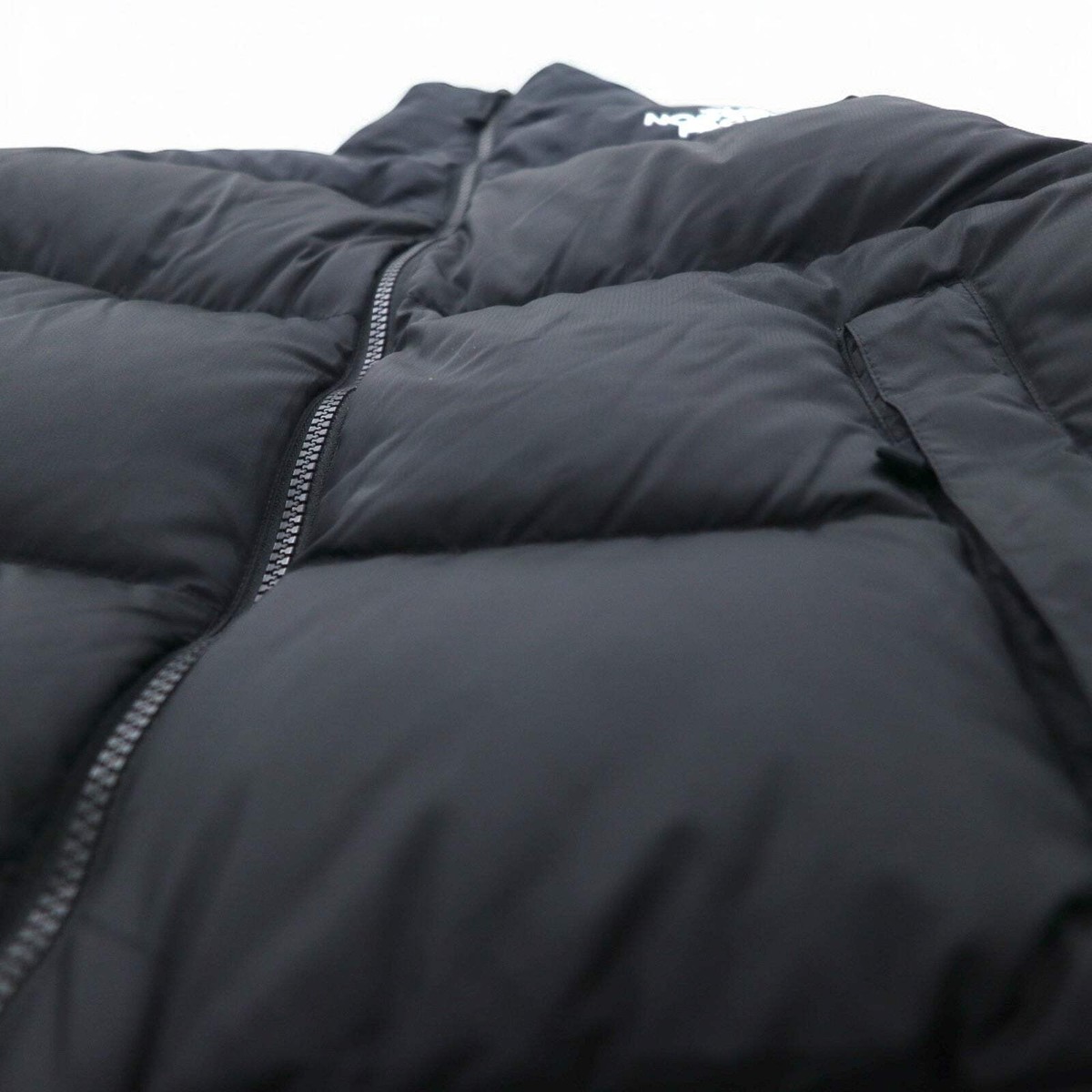 THE NORTH FACE Short Nuptse Jacket Puffer Jacket M Black Nylon