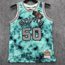 Ultimate San Antonio Spurs Collector and Super Fan Gift Guide 55