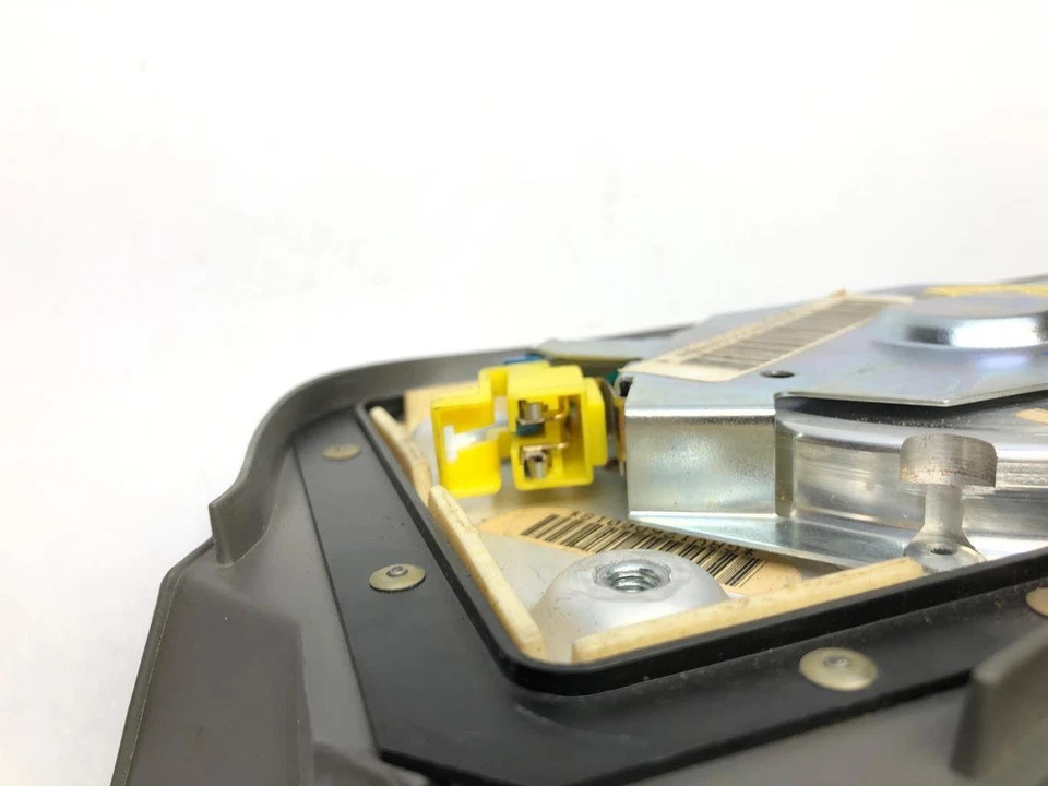 1987 - 1993 Cadillac Allante Drivers Left Steering Wheel Airbag Grey ID 17988859 - Изображение 3 из 4