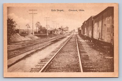 K6/ Creston Ohio Postcard c1910 Erie Railroad Depot Station 85