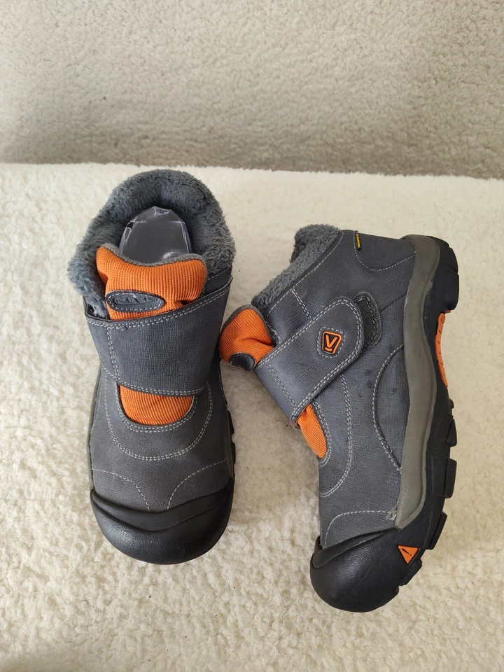 Keen Kootenay Niñas Botas 6 Gris Informal Cómodo Tobillo Sherpa Forrado Invierno Botín Foto 4 de 4