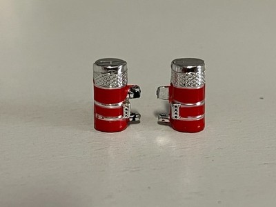 2 DCP 1/64 PETERBILT 379/389 RED & CHROME BREATHERS