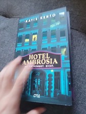 Taschenbuch Hotel Ambrosia mit Farbschnitt und Page-Overlay