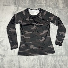 Athleta Freestyle Camo Rashguard Long Sleeve Top Womens Medium Gray Athletic