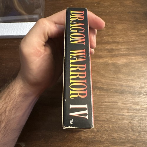 Dragon Warrior IV 4 (Nintendo NES) Completo con Pósters y Reg - Probado - Auténtico - Imagen 12 de 18