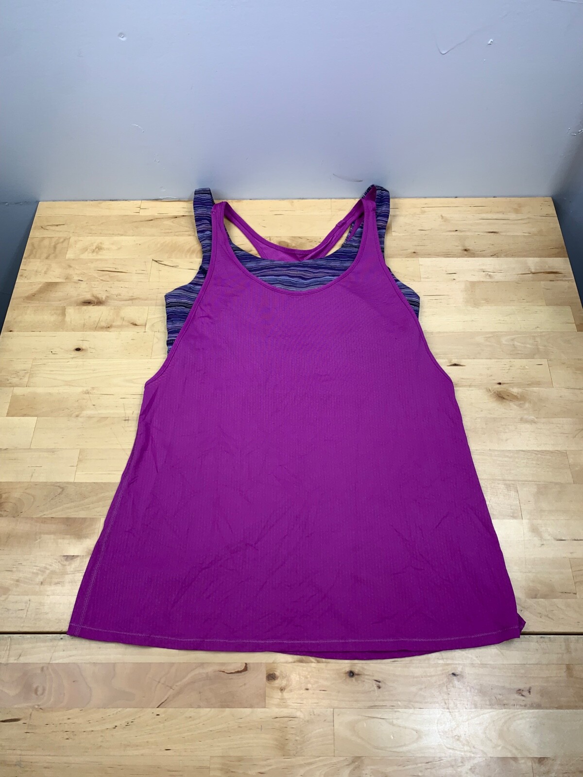 Lululemon Sports Bra Tank Top Size 8 Purple Causal Activewear Gym Yoga #6957-image