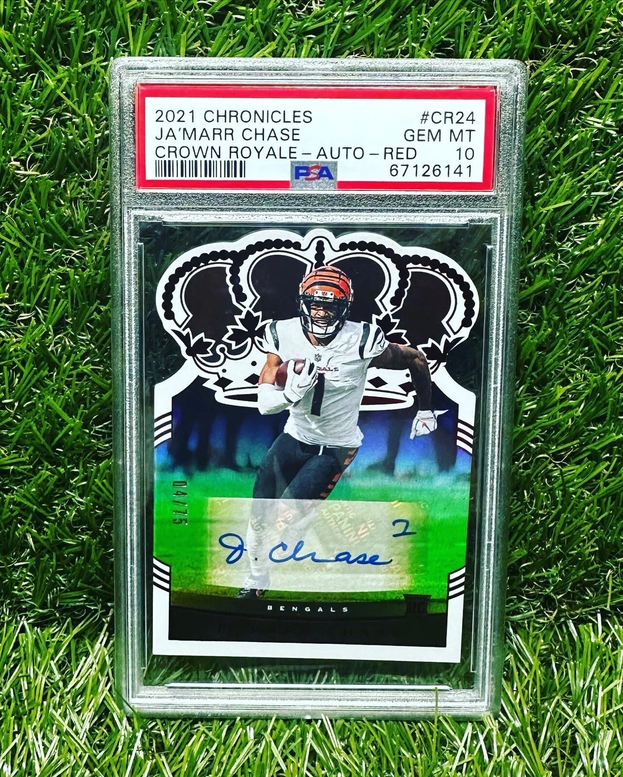JaMarr Chase Panini Chronicles Crown Royale #CR24 Autograph-Red