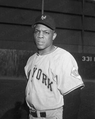 WILLIE MAYS 8x10 PHOTO #36 1951 Rookie Year Photo - Baseball Hall Of