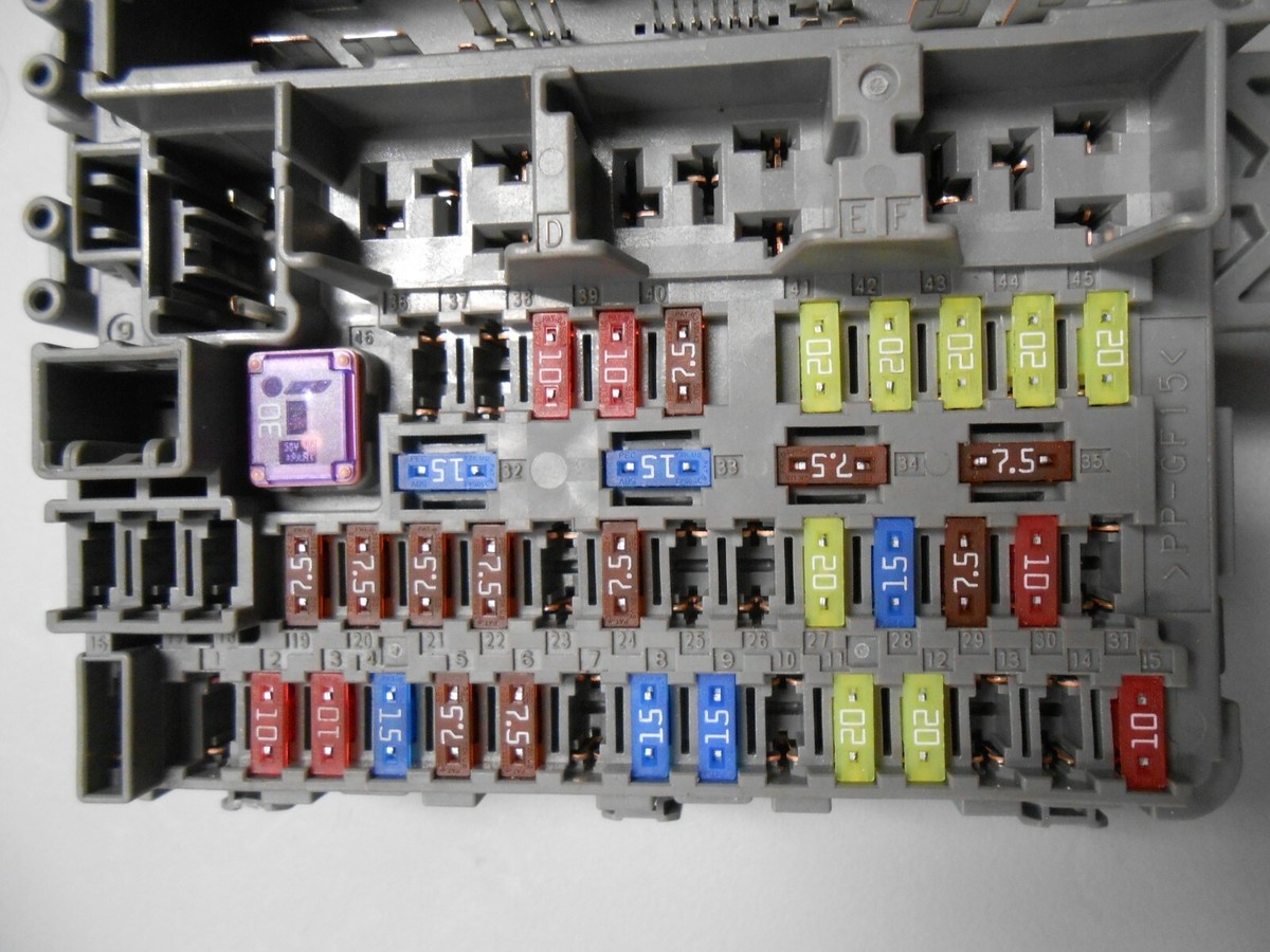 NOS Genuine OEM Honda Cabin Fuse Box Assembly 2013 Civic Si
