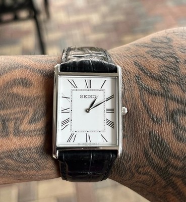 Seiko Essentials White Dial/Black Leather Strap Men's Watch