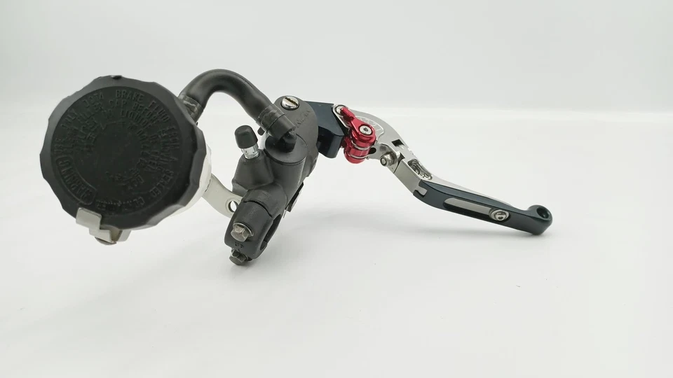 Maitre-cylindre avant SUZUKI 1000 GSXR 2009 à 2011 - Photo 4/4