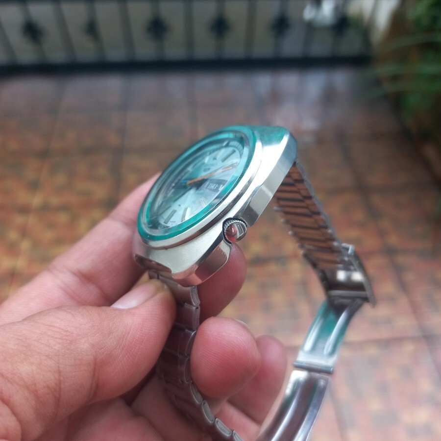 Rare Seiko 5 Sports Automatic 7019-6030 Water 70m Proof
