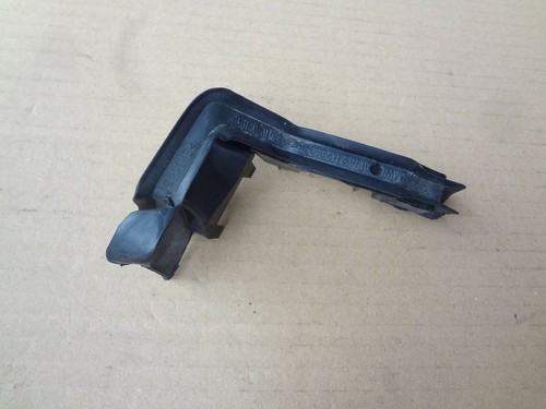 BMW E90 Oberteil Abdichtung Frontklappe rechts 7142050 104tkm