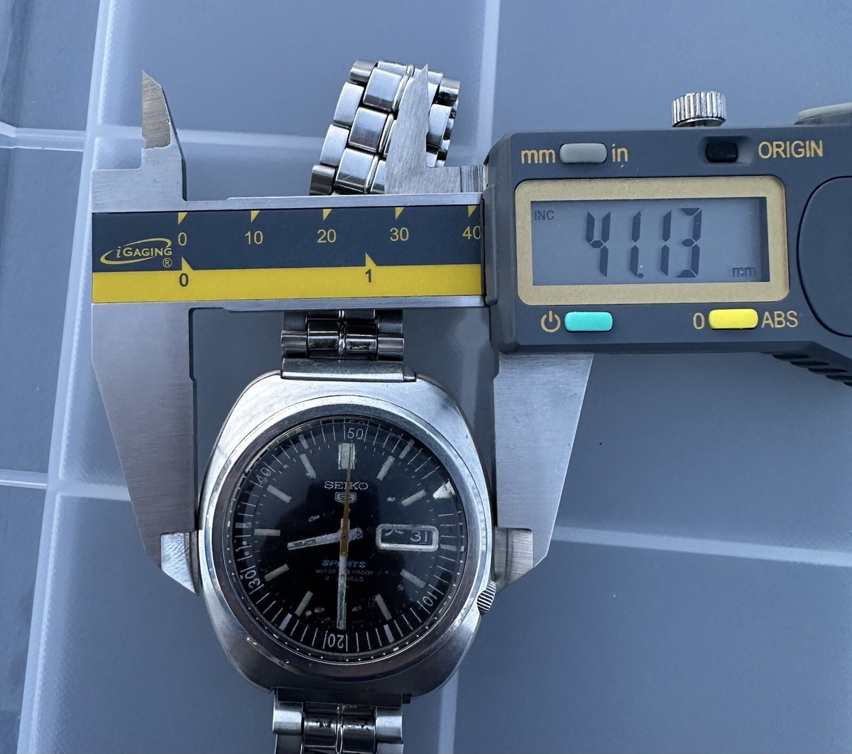 Vintage - 1969 Seiko 5 Sports - 7019-6000 - 21 Jewels Automatic