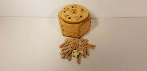 5x Wooden Dice Game - Six Wins - Why Me - For Any Age New - Picture 1 of 4