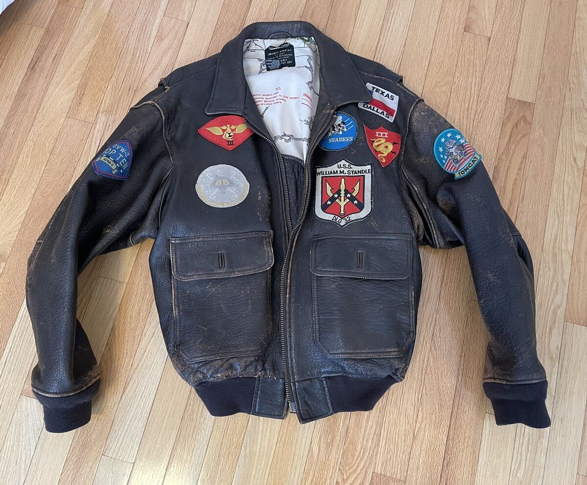 Avirex leather brown jacket top gun, bomber military style Avirex leather brown jacket top gun, bomber military style