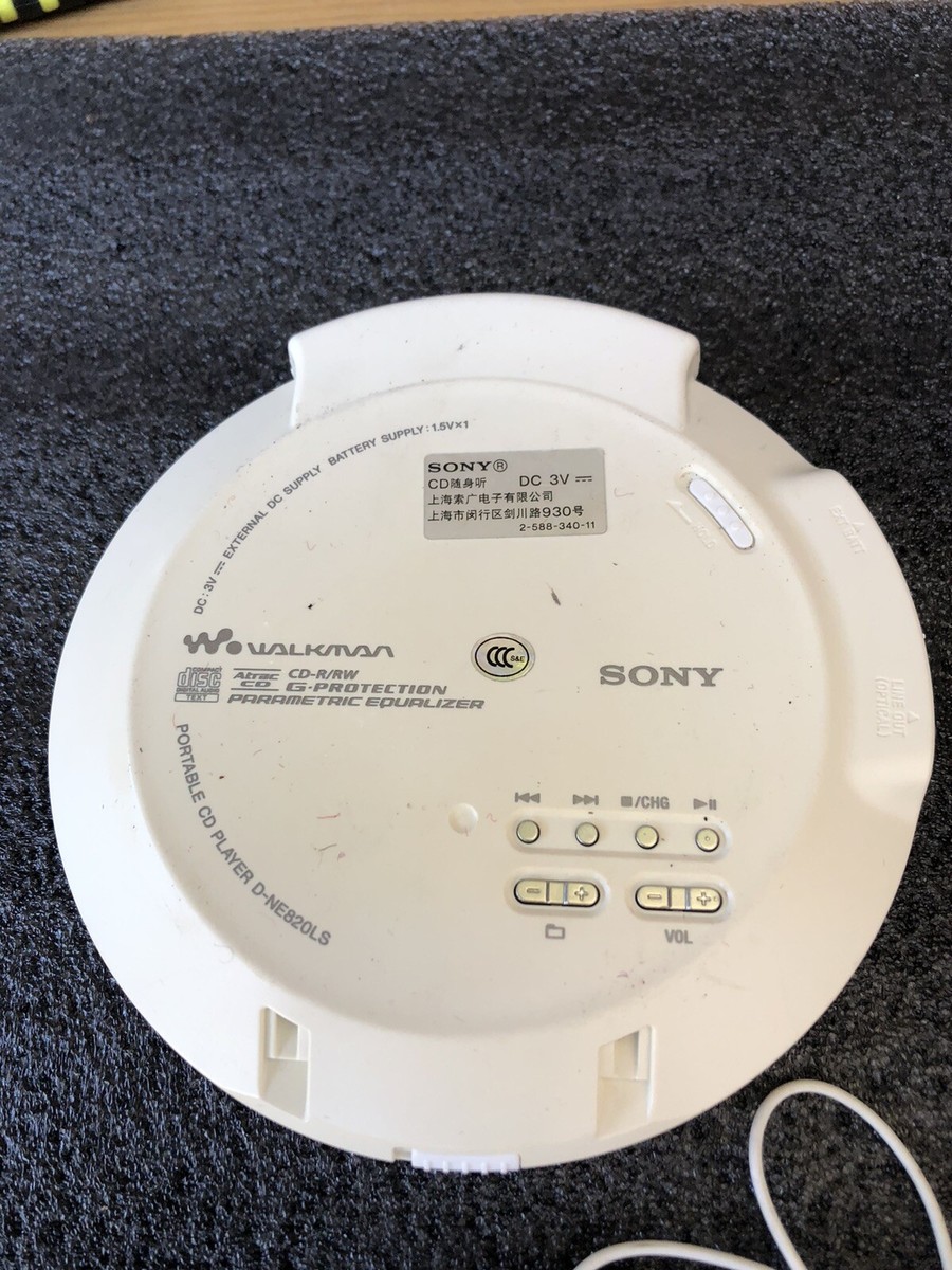 SONY　D-NE820 CD WALKMAN SONY D-NE820 (2004) Walkman Portable CD player Black w/Remote