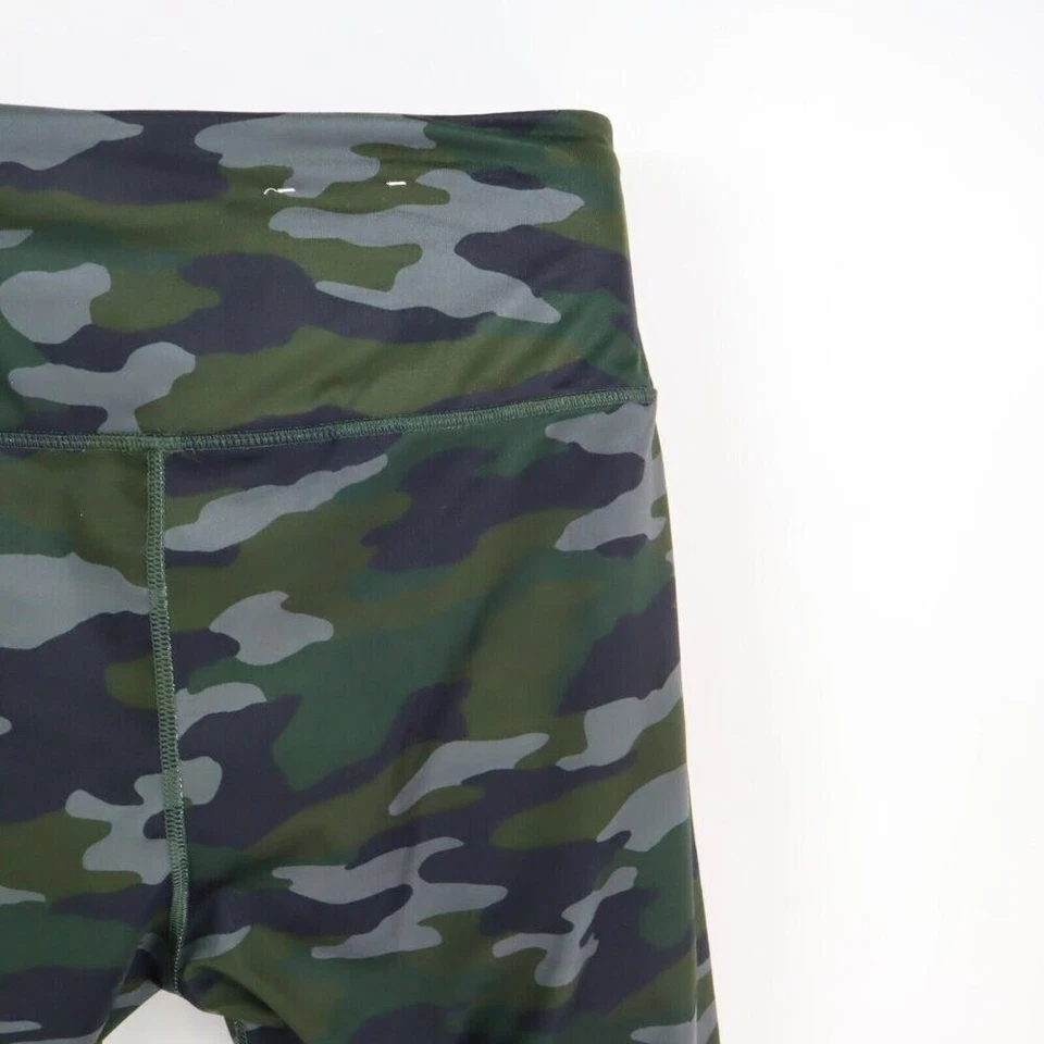 SO Leggings Mujer Talla XL Verde Multicolor Camuflaje Mezcla Poli ENTREPIERNA: 28.5 Foto 4 de 4