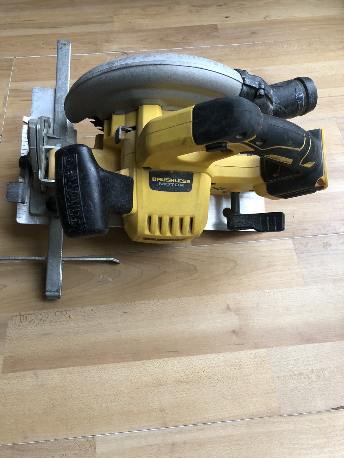 Dewalt Dust Adaptor Saw Dust DEWALT N168420 N108974 DUST ADAPTOR