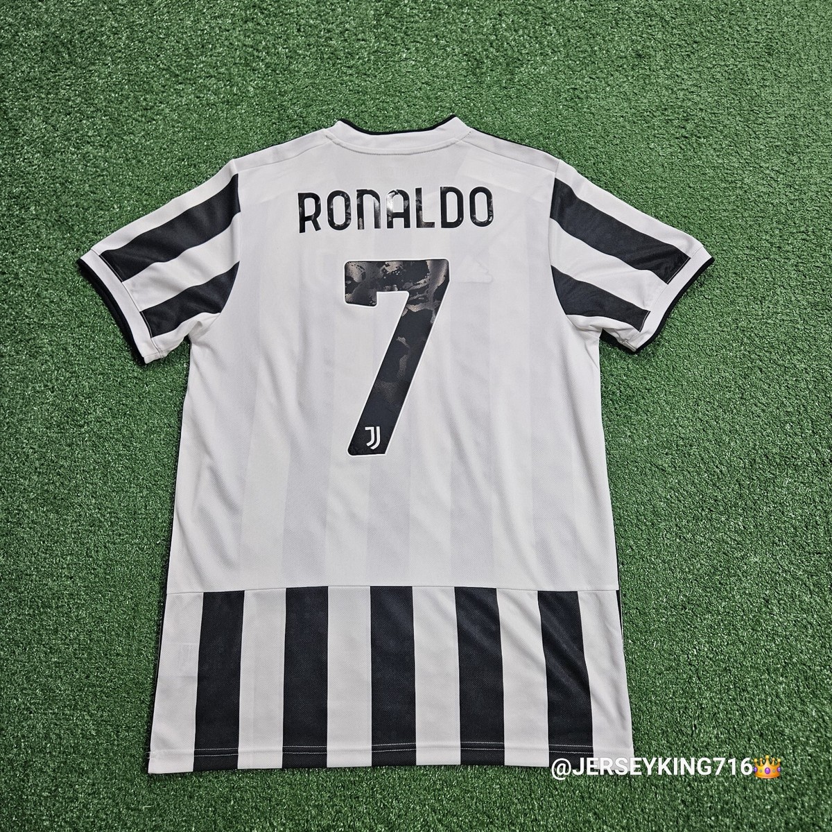 ユベントス ユニフォーム 2021-22 HOME フルセット ロナウド ユベントス ユニフォーム 2021-22 HOME フルセット ロナウド