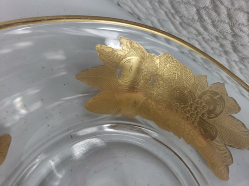 Vtg.PADEN CITY Glass Sandwich Tray Center Handle round with GOLD FLOWERS - Picture 3 of 5