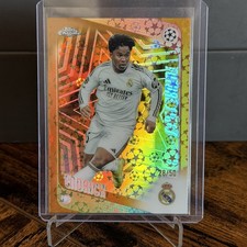2025-26 Topps Chrome LogoFractor UEFA Soccer Guide in-content 21