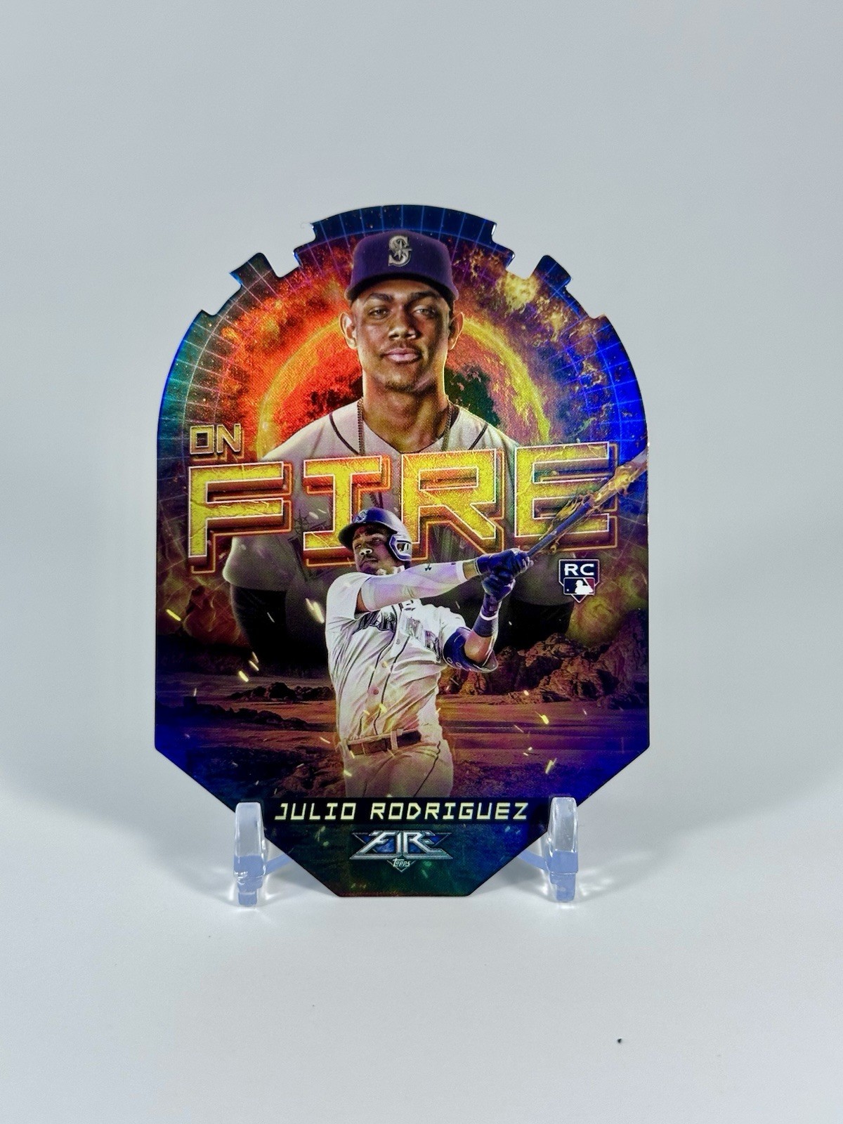 2022 Topps Fire #EF-30 Julio Rodriguez En Fuego RC Seattle Mariners Rookie Card