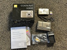 Nikon Coolpix S3100 14MP 5x Optical Zoom Digital Camera W/ 8GB SD  Case in Box