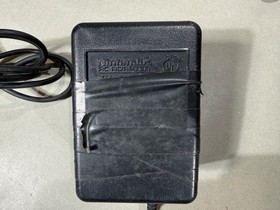 Vintage 1985 Nintendo NES-001 Video Game Console w/ Zapper + Max Controllers etc