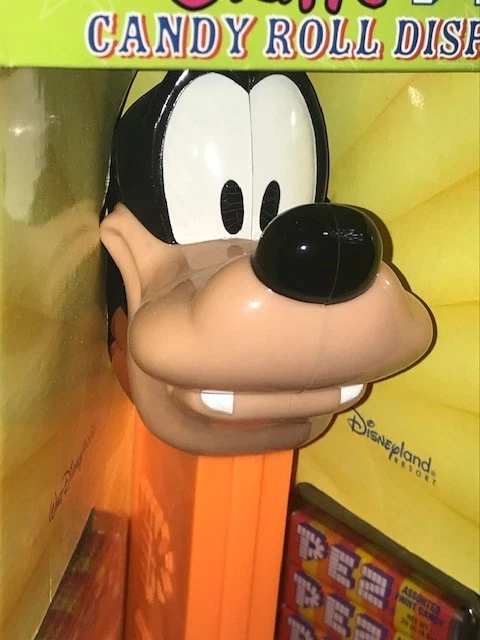 Set of 2 Disney GIANT PEZ Candy Roll Dispensers/ Displays - GOOFY & DONALD DUCK - Image 3 of 4