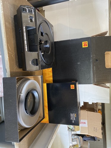 Kodak Carousel 4200 Slide Projector + 