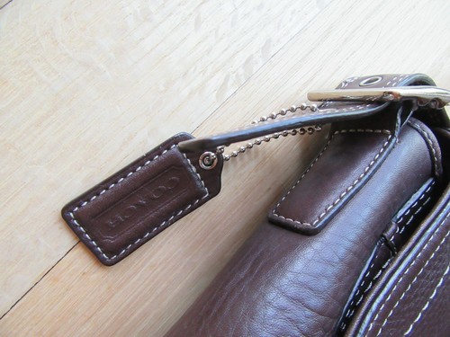20U/COACH PEBBLED BROWN LEATHER HANDBAG/F13957! - Picture 3 of 10