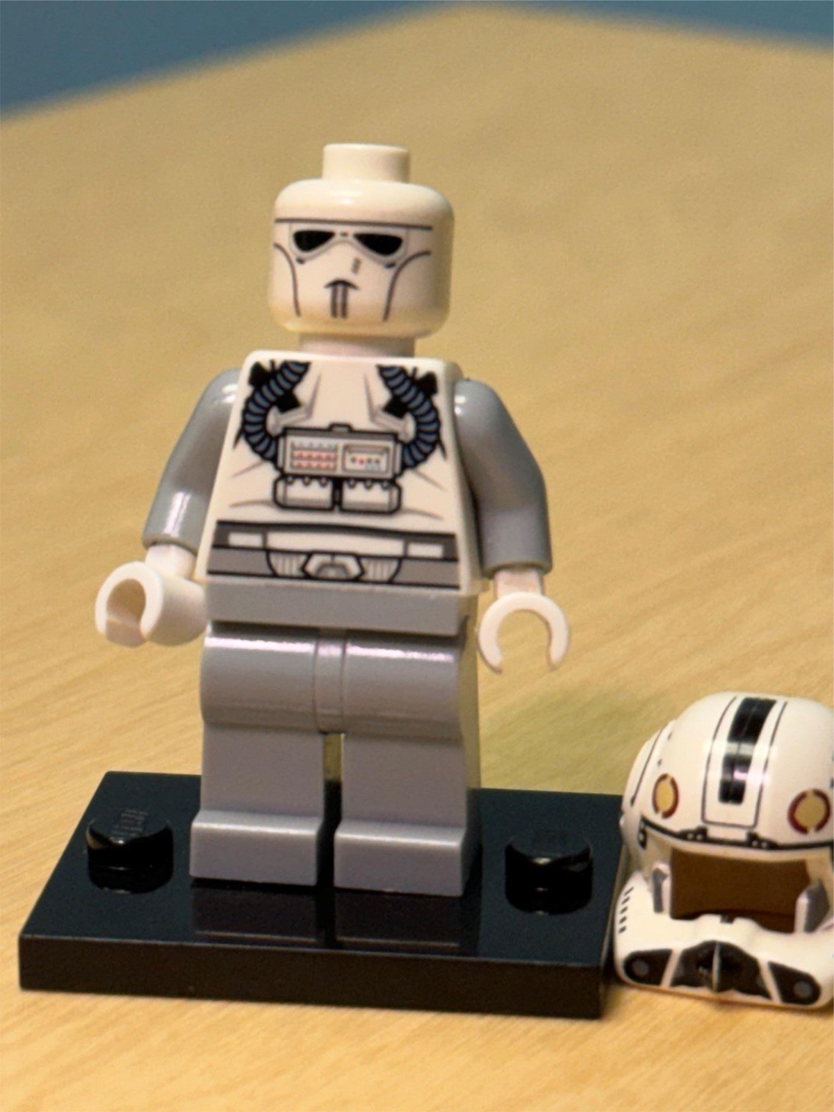 LEGO Star Wars Clone Trooper VWing Pilot Light Gray Phase 2 sw0525 MiniFigure eBay