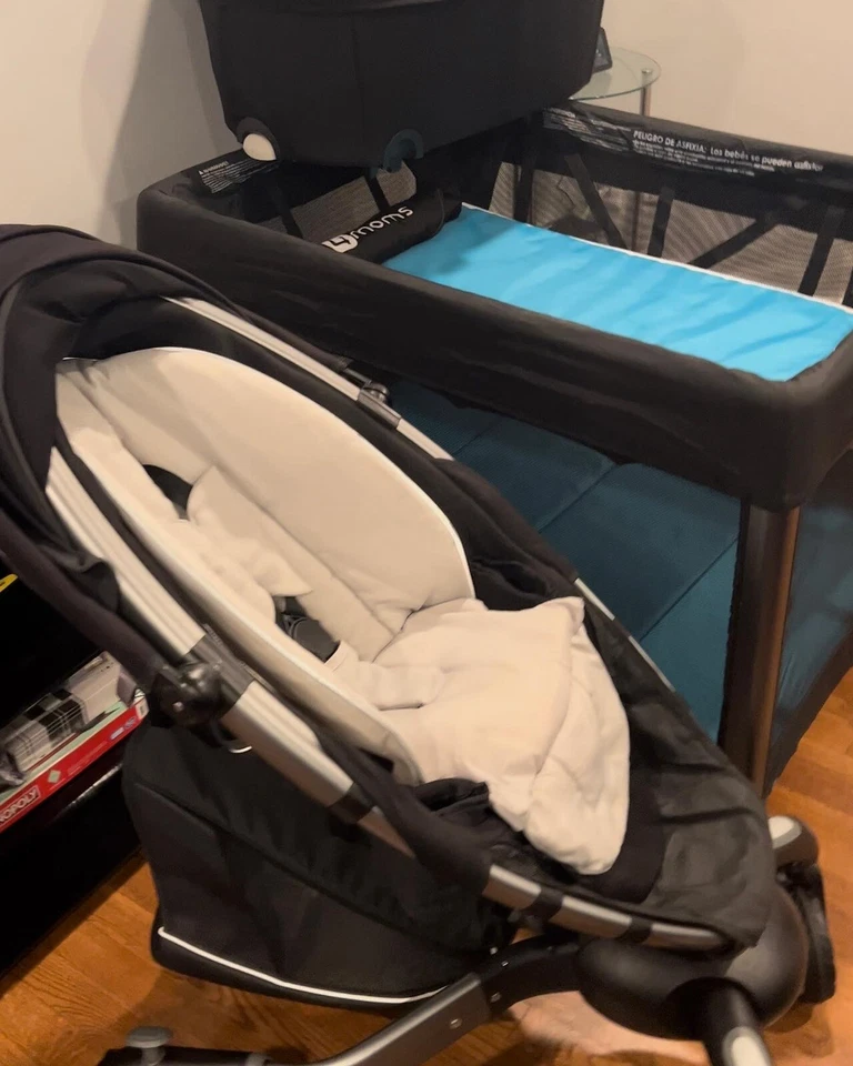 Cochecito de asiento individual paraguas 4moms Origami Power plegable negro/plateado Foto 2 de 4