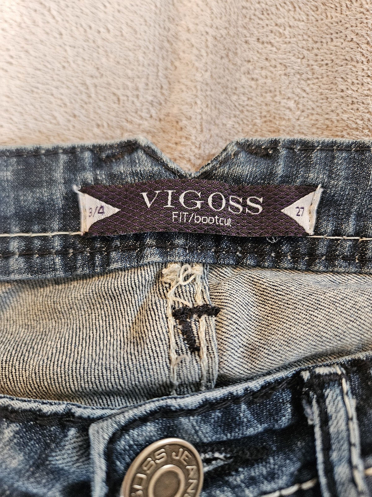 RARE! Womens Vigoss Jeans Size 27 (3/4)! Black and White Thick Stitching!