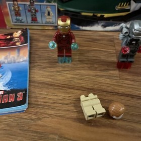 LEGO 76006 Marvel Super Heroes: Iron Man Extremis Sea Port Battle Complete w/Box
