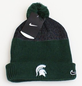 mens nike pom beanie