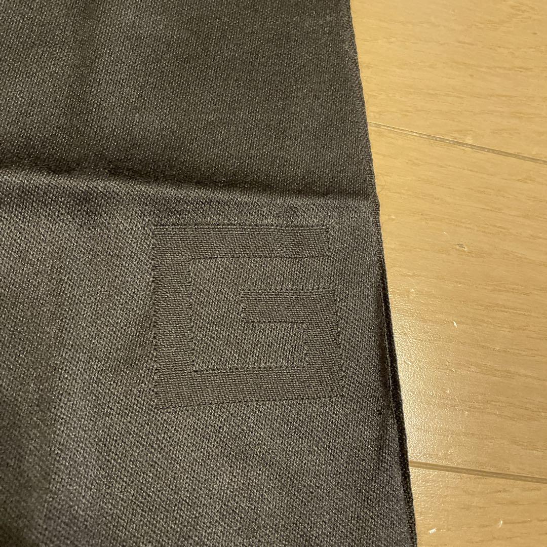 Authentic GUCCI Wool Silk Black Scarf 36.5 x 174c… - image 16