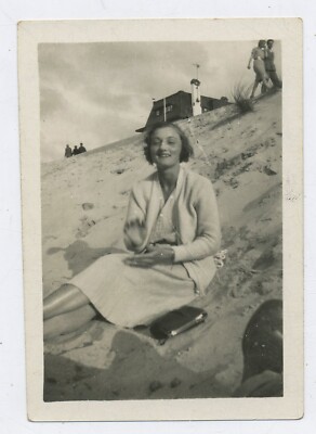 Stilvolle junge Dame am Strand Vintage 1930er Art Deco Periode Foto C32