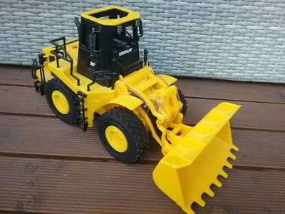 caterpillar toy trucks australia