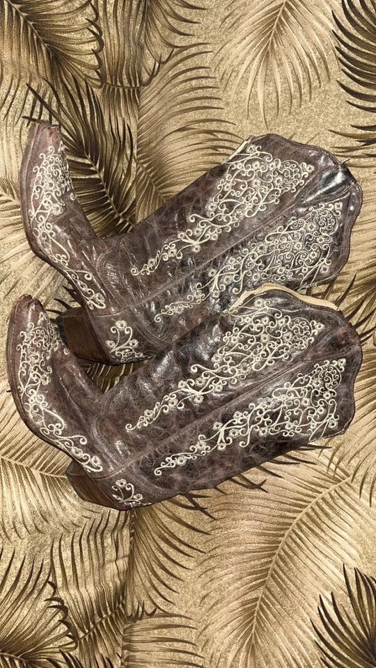 Botas de cuero bordadas vintage Corral para mujer talla 9M Foto 4 de 4