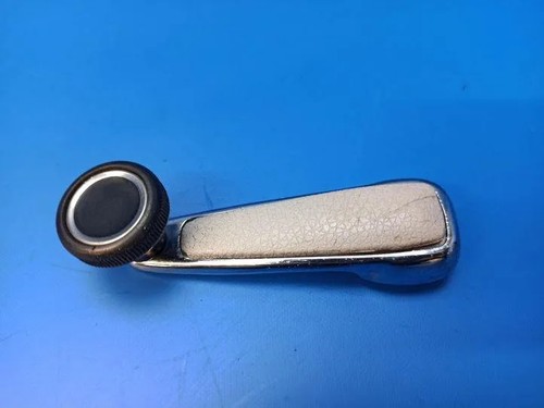 MERCEDES-BENZ S W116 Fensteröffnungsgriff W116 2.80 Petrol 105kw 1976 21217577