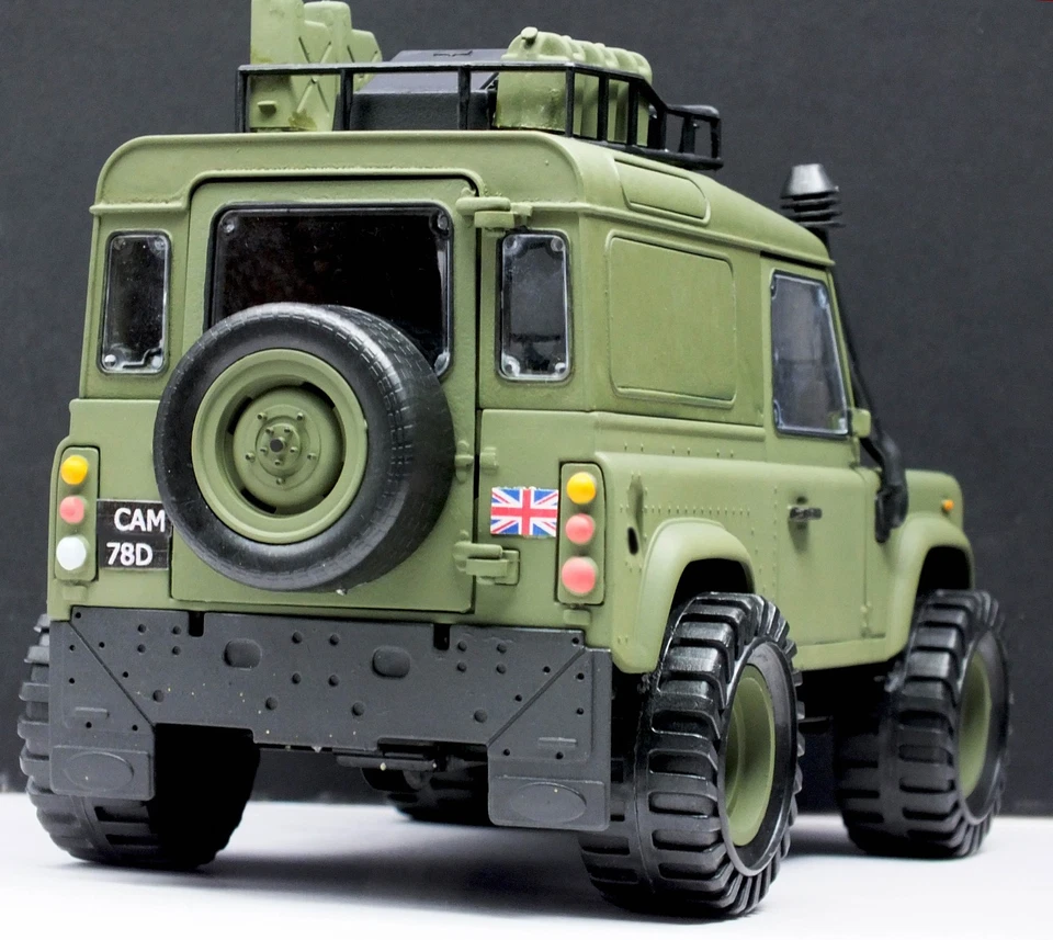 1:18 Custom "LAND ROVER Defender WOLF 90" British Army MILITARY Modified 4X4 MoD - Image 2 of 4